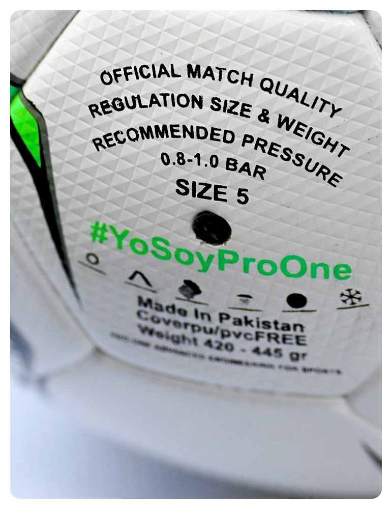 Pelota Futbol Pro-One Match Ball Black/Neon Green