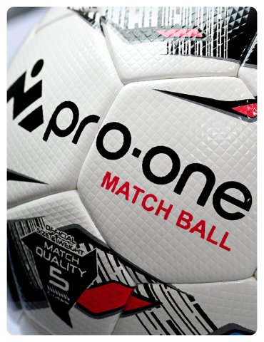 Pelota Futbol Pro-One Match Ball Black/Red 2
